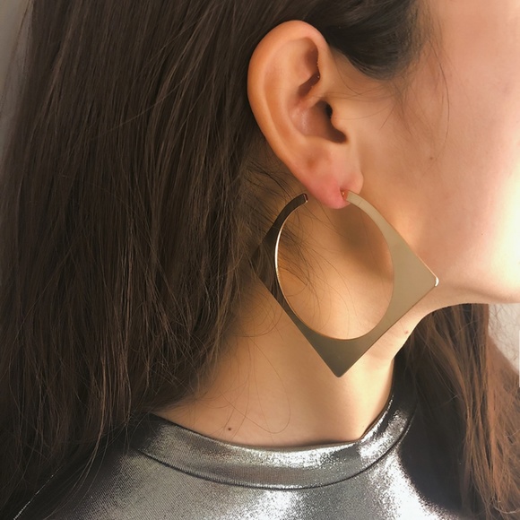 Unique Design//Minimalist Modern Art Earrings - Picture 5 of 6